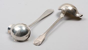 SÅSSLEVAR, 2 st, silver, bla Möllenborg, Stockholm 1800-talets senare del.