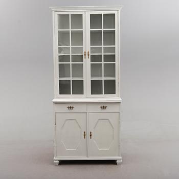 BOKSKÅP, omkring år 1900.