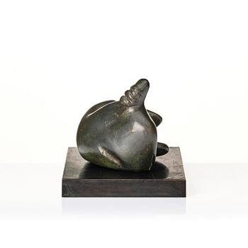 Henry Moore, "Reclining Figure Curved: Smooth".