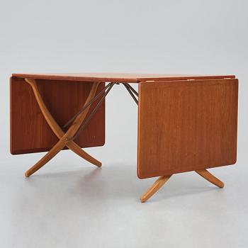 Hans J. Wegner, bord med klaffar "AT-304", teak och ek, Andreas Tuck, Danmark 1950-60-tal.