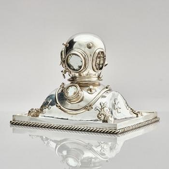 Firma Anton Michelsen, skulptur, sterling silver, Köpenhamn 1923.