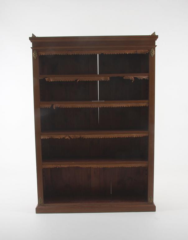 BOKHYLLOR, ett par, gustaviansk stil. Prov; enligt uppgift Stubbarps slott, Arild.