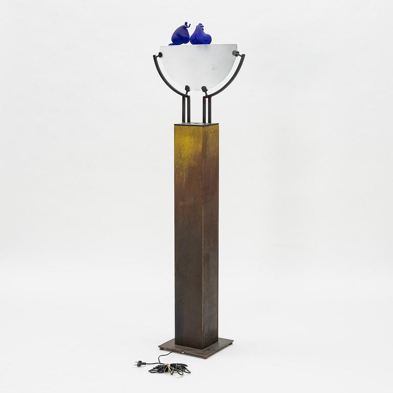 Kjell Engman, a unique glass sculpture, "Blå folket", Kosta Boda.