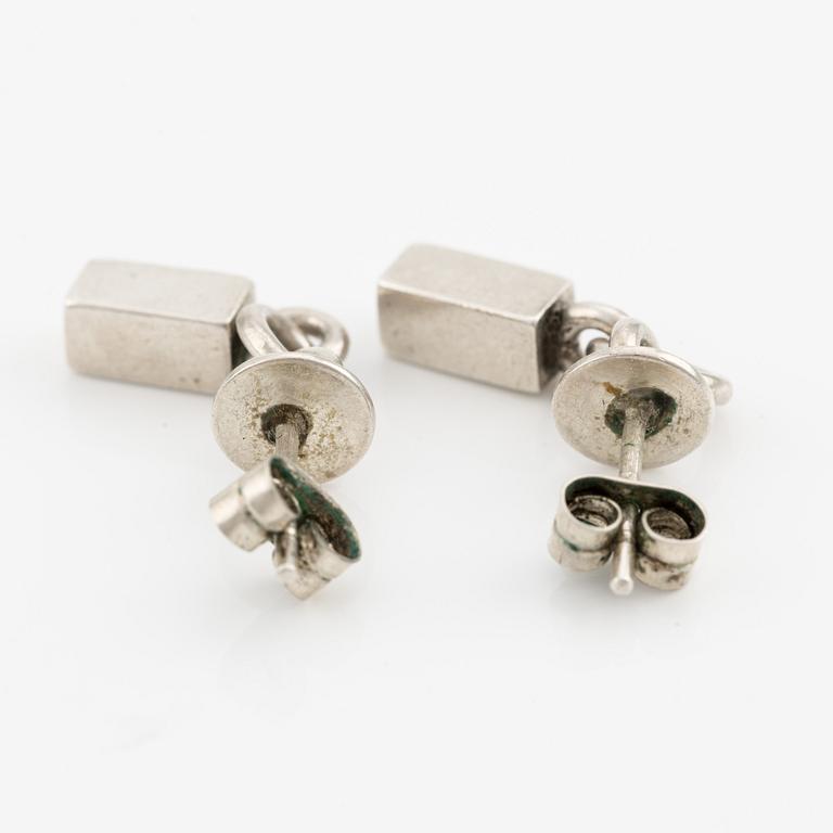 Wiwen Nilsson necklace/bracelet and earrings, silver.