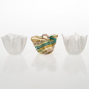 Three 'Fazzoletto' filigree glass bowls, one signed Venini, Murano. Italy, mid- and latter half of the 20th Century.