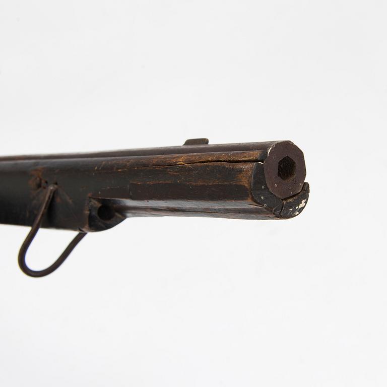 A Northern Europe rifle, mid-19th century.