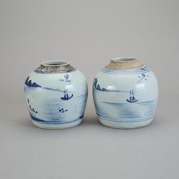 KRUS, 2 st, porslin, Kina, 1800-tal.