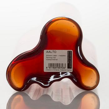 Alvar Aalto, A set of two '3030' glass vases, signed Iittala.