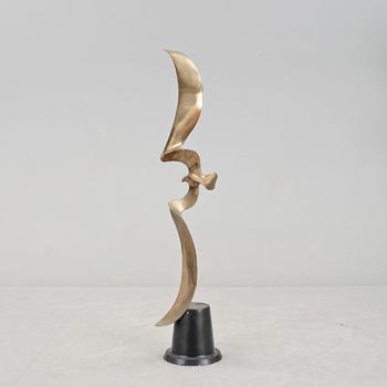 HATTAKITKOSOL SOMCHAI, mässing, signerad  och numrerad 195/1000.