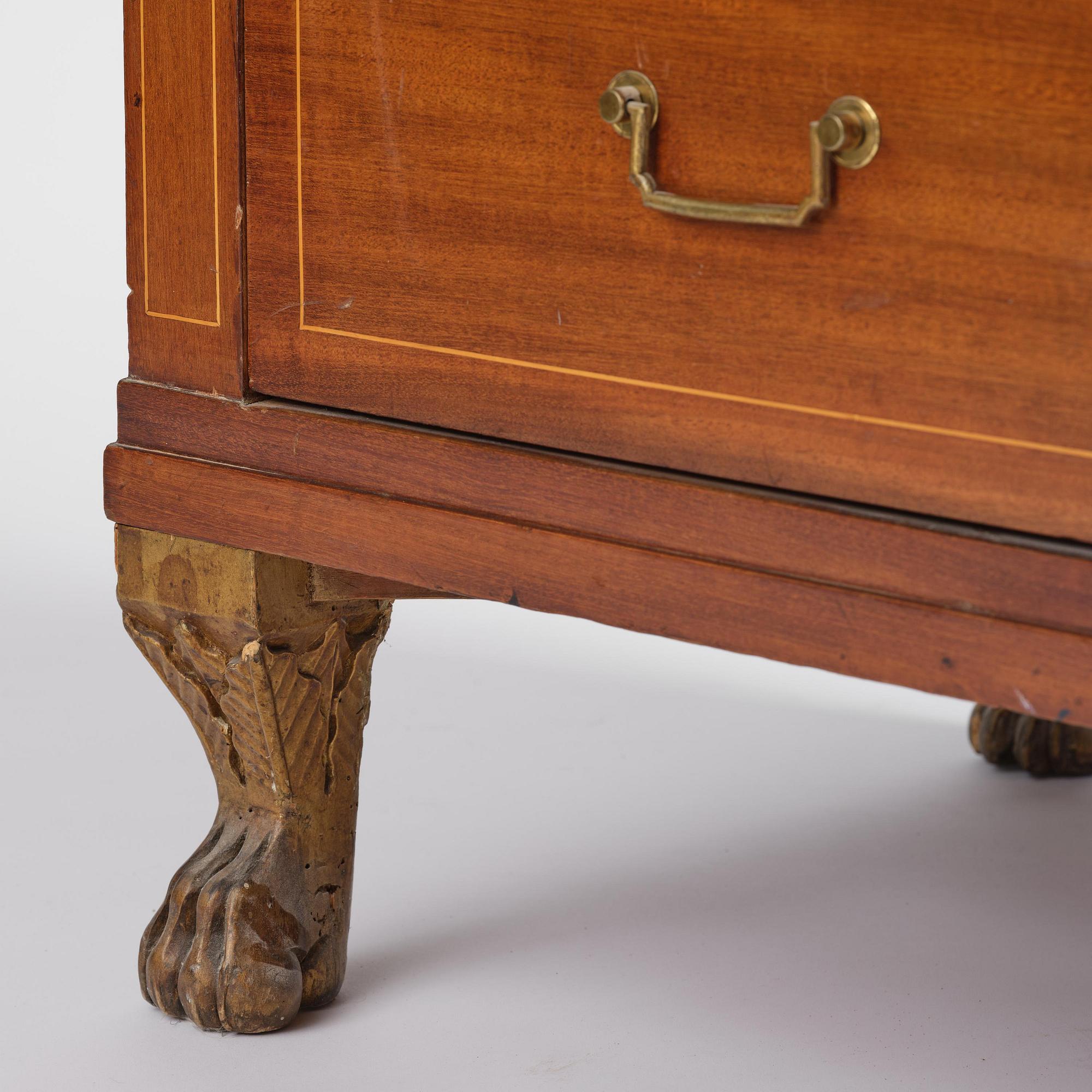 A late Gustavian mahogany writing commode in the manner of I. Löfgren, Stockholm circa 1800.