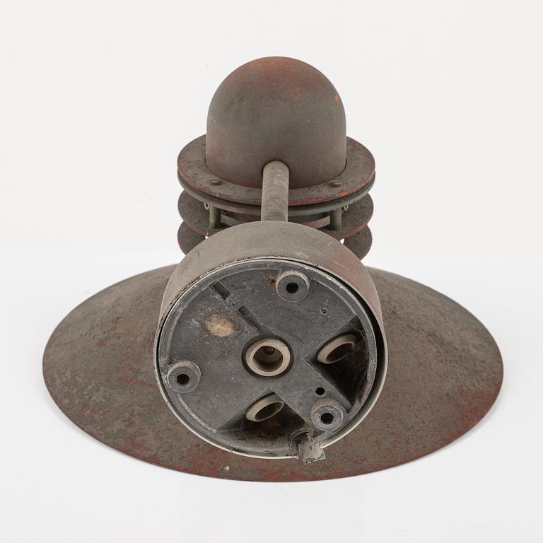 Alfred Homann & Ole V. Kjær, för utomhusbruk, "Nyhavn", Louis Poulsen, 1900-talets andra hälft.