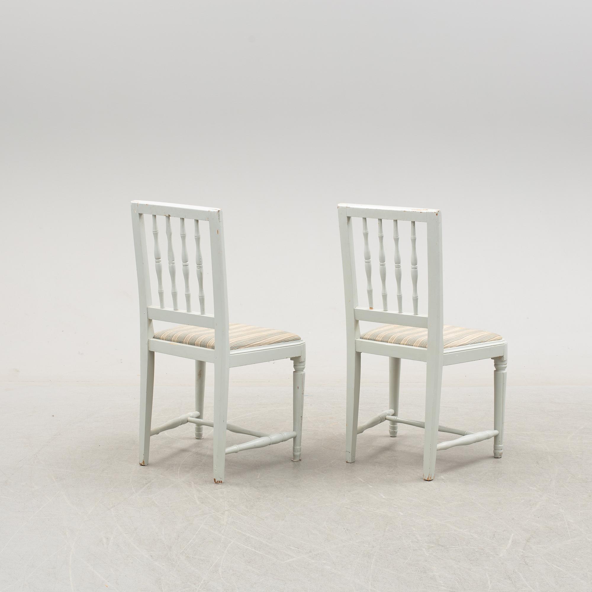 STOLAR, ett par, sengustavianska, omkring år 1800.