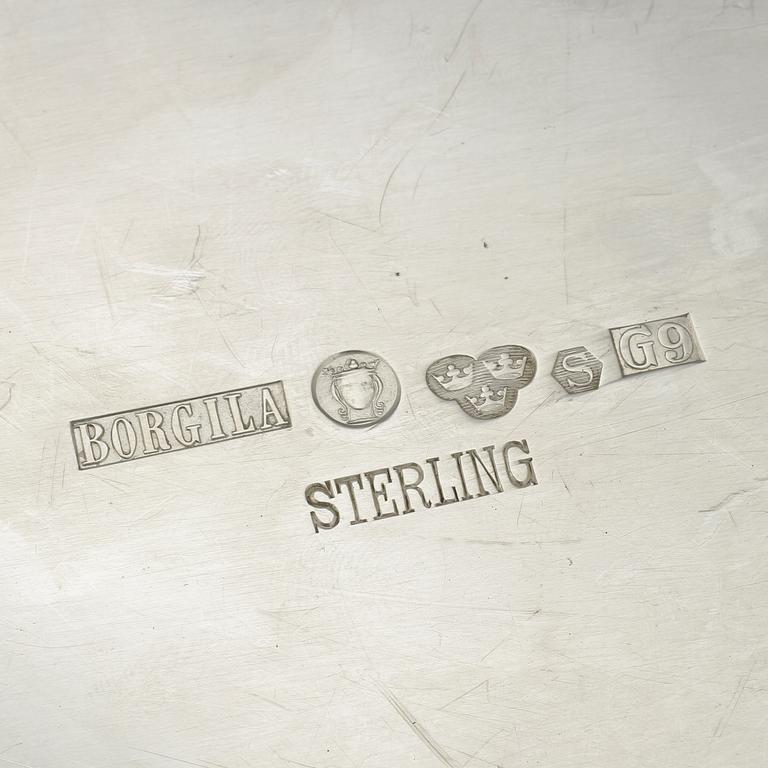 BRICKA, silver, Borgila, Stockholm, 1957. Vikt ca 1 600 g.