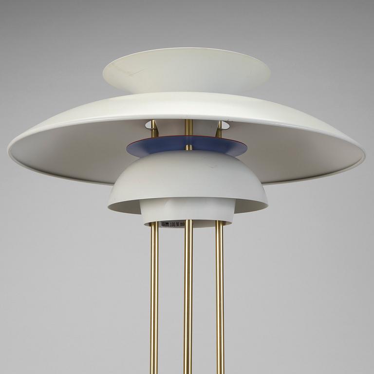A table lamp by POUL HENNINGSEN, PH5, model 27095, Louis Poulsen.