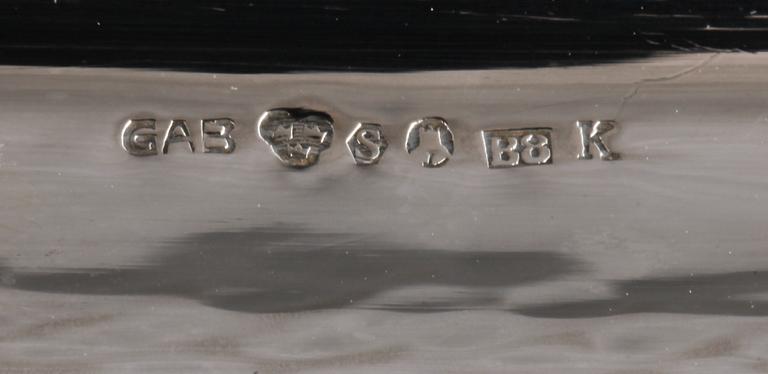 CIGARRSKRIN, silver, GAB, Stockholm 1928. Totalvikt 1200 gram.