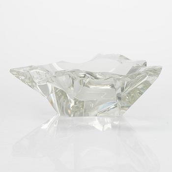 Tapio Wirkkala, a 'Chunk of ice' bowl, signed Tapio irkkala -56.