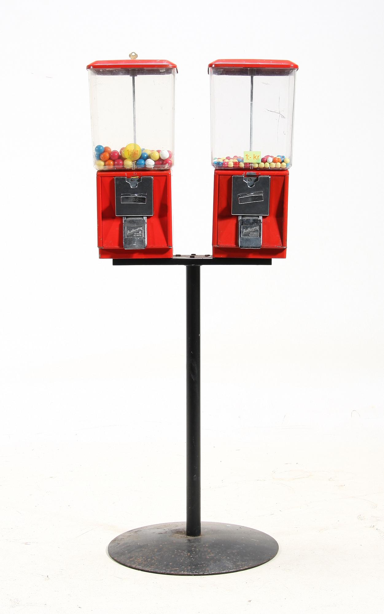 TUGGUMMIAUTOMAT, 1900-tal.