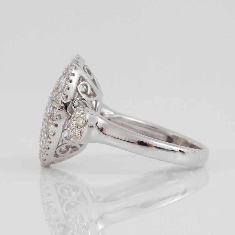 A diamond, circa 2.17 cts, ring.