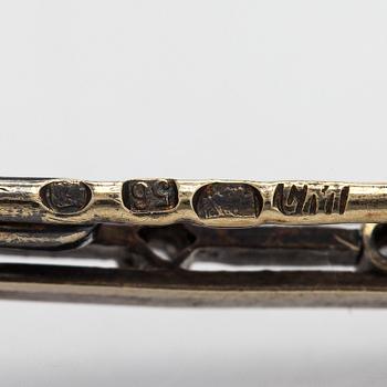 Brooch in 14K gold/silver with old-cut diamonds. Russia around year 1900.