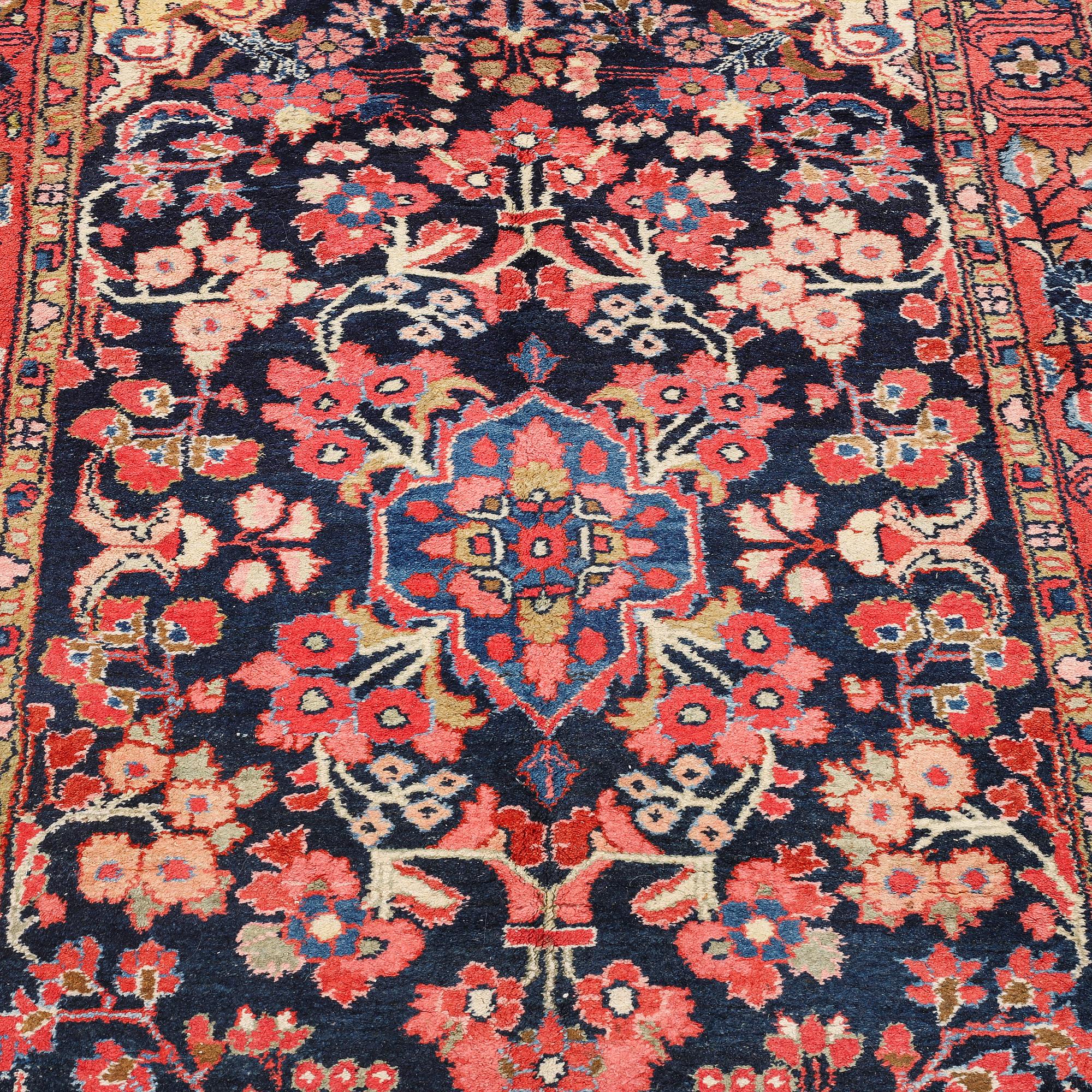 Matto, Old Lilihan/Sarouk, ca 210 x 135 cm.
