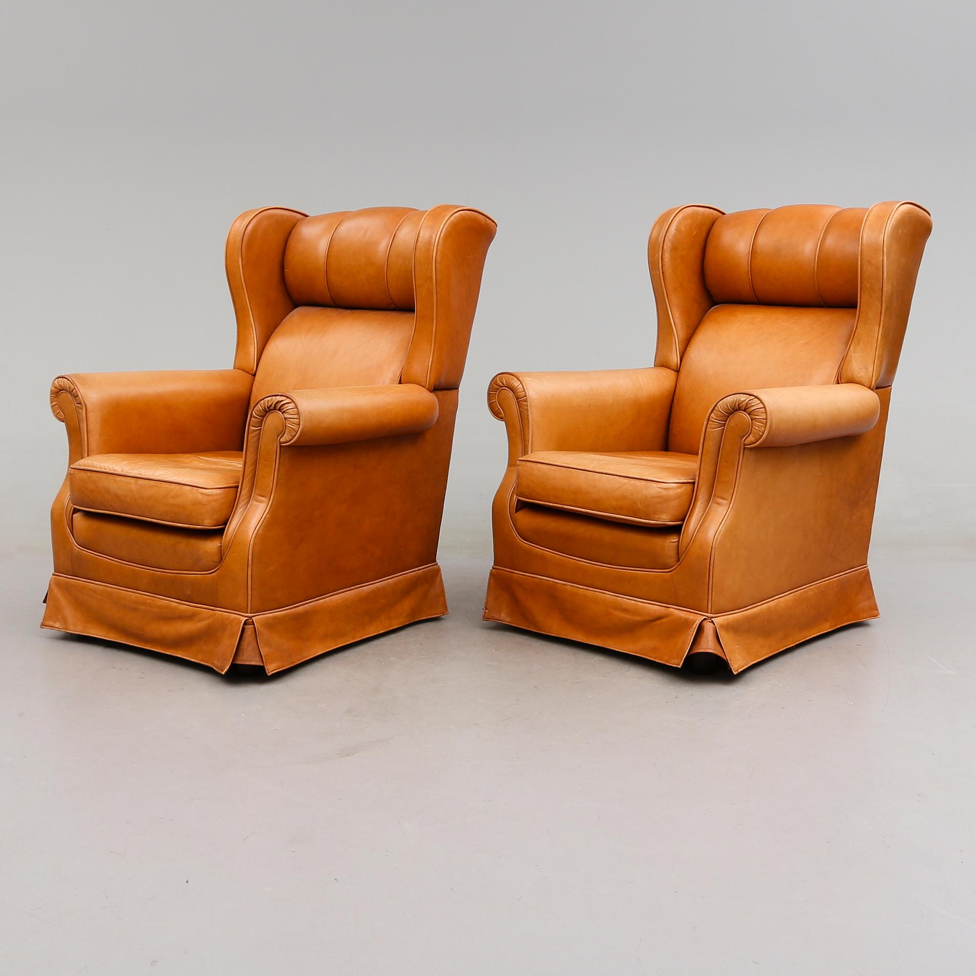 FÅTÖLJER, 1 par, 1900-talets andra hälft.