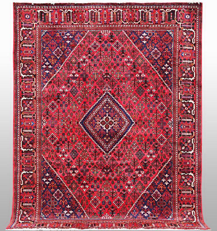 Carpet, Hosseinabad, ca 348 x 247 cm.