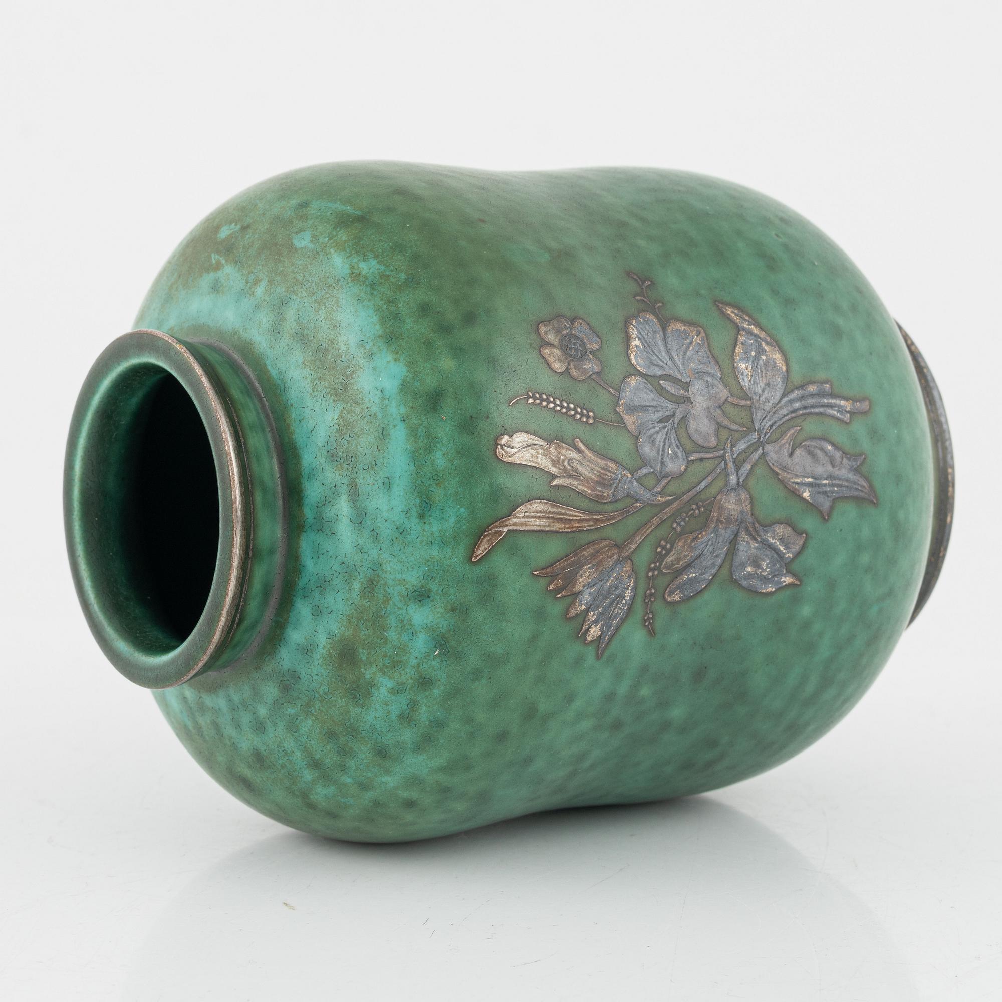 Wilhelm Kåge, an 'Argenta' stoneware vase, Gustavsberg, dated 1979.