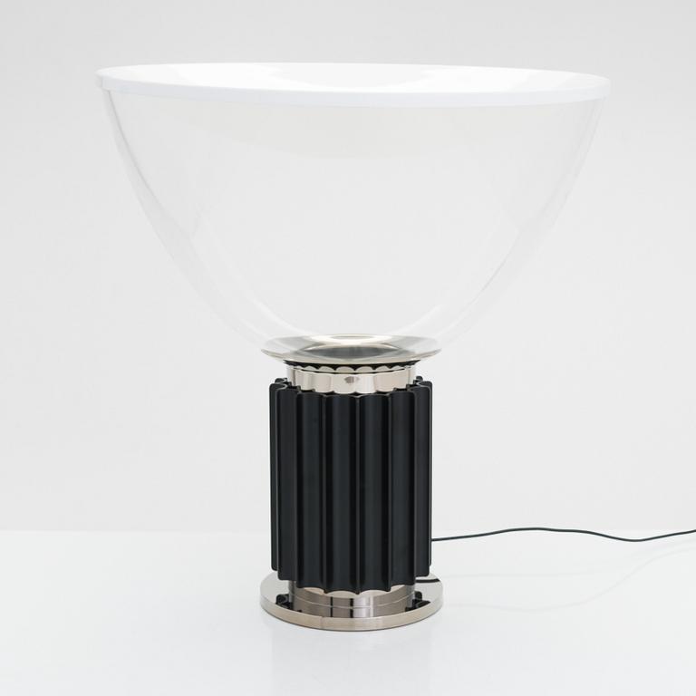 Achille Castiglioni, & Pier Giacomo, bordslampa, "Taccia", Flos, Italien.