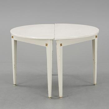 MÅNBORD, ett par, 1800-talets mitt.