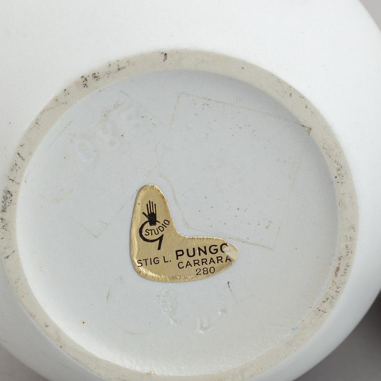 Stig Lindberg, 'Veckla' and 'Pungo' stoneware. Gustavsberg (3 pieces).