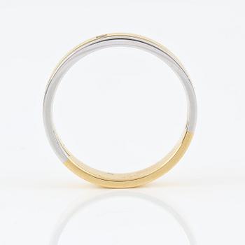 RING, Bliss, Italien, 18K guld/vitguld, två sammansatta band med diamant ca  0.02ct.