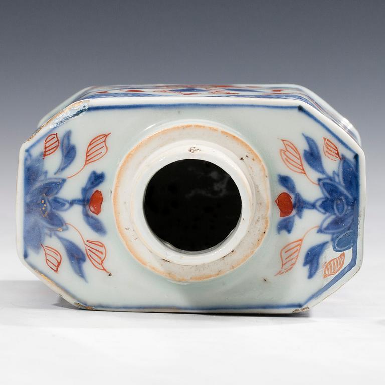 TEDOSA, porslin, Imari, Kina 1700-tal.