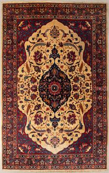 Matta orientalisk semiantik/old ca 325x258 cm.