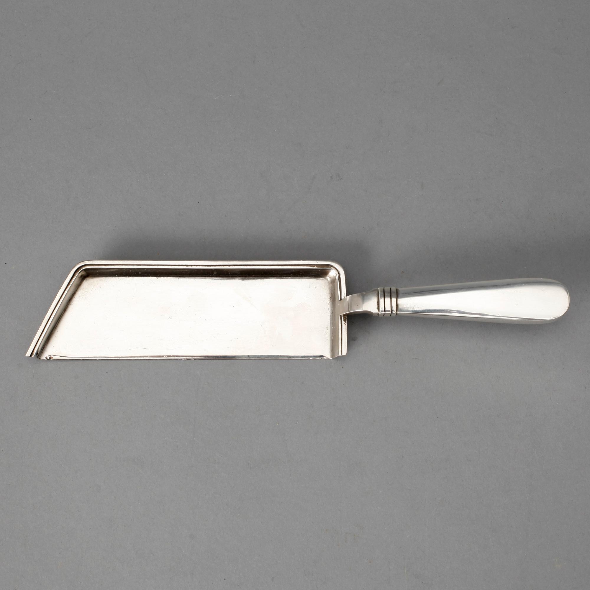 SERVERINGSSPADE, silver, Borgila, 1945, Tot vikt: 149 gram.