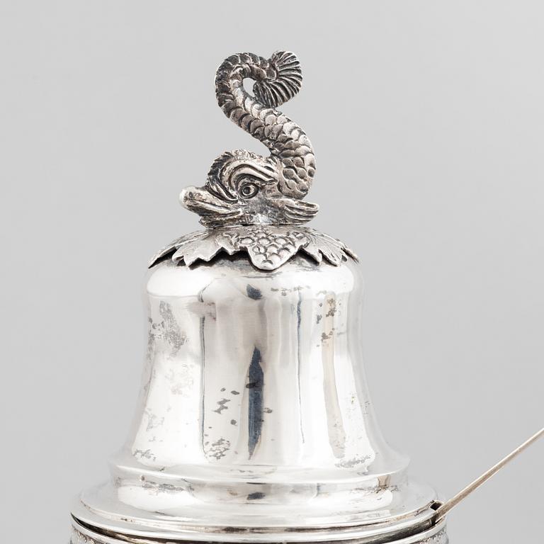 A Swedish Empire silver sugar bowl with sugar spoon, mark of Carl Lindström, Borås 1842.
