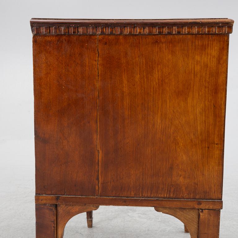 Byrå, 1800-talets början, Sengustaviansk.