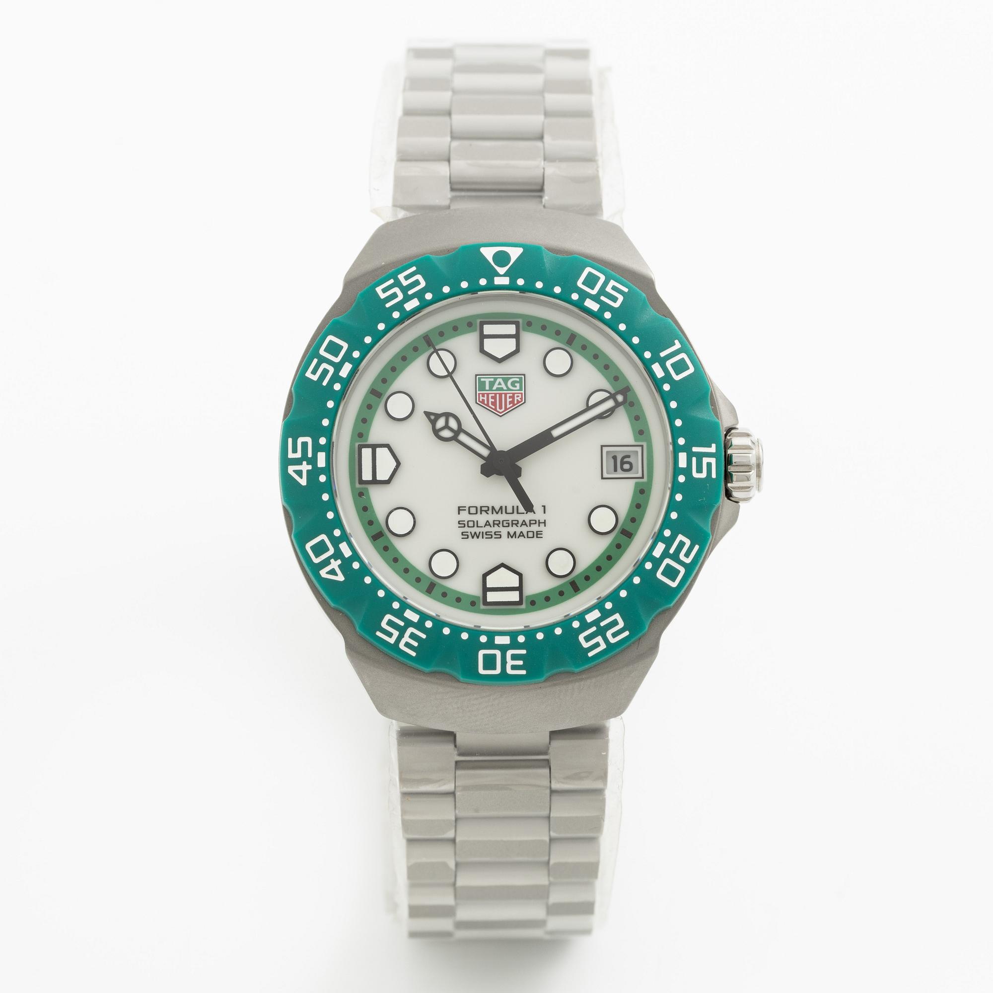 TAG Heuer, Formula 1, Solargraph, Solar Quartz, armbandsur, "Limited Edition", 38 mm.