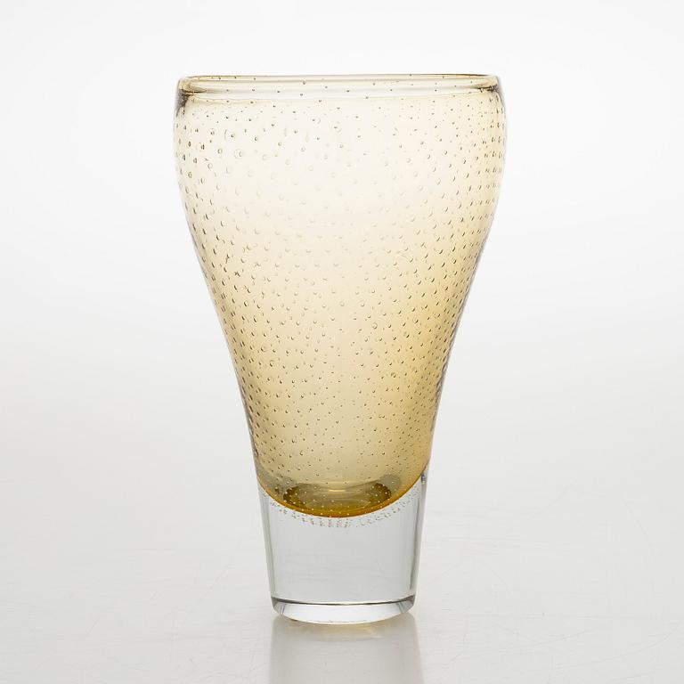 Gunnel Nyman, vas, modell "GN 12", signerad G. Nyman Nuutajärvi Notsjö -56.