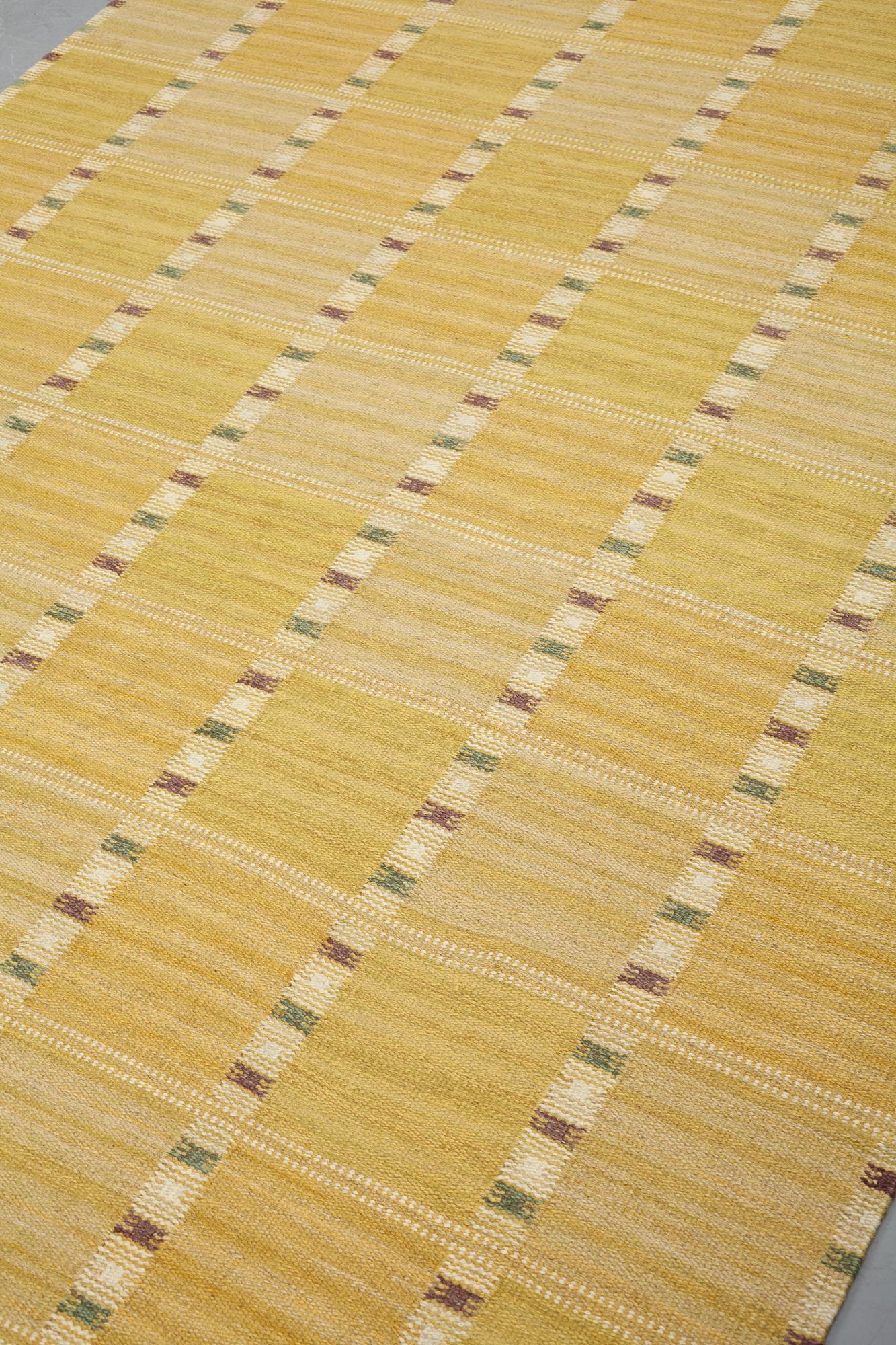 Barbro Nilsson, matto, "Falurutan gul", flat weave, ca 296,5-298 x 200,5-201,5 cm, signed AB MMF BN.