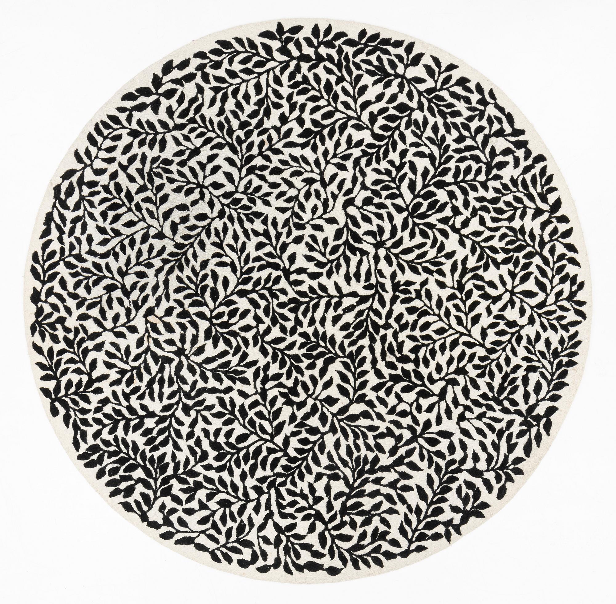 Christian Lacroix, matta, handtuftad, "Bousquet Carbone", ca 250 cm.