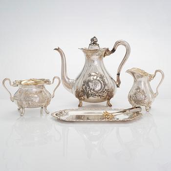 Kaffeservis, 5 delar, silver, Osuusliike Kultaseppä r.l., Åbo 1937, och T.J. Lahti, Viborg 1922.