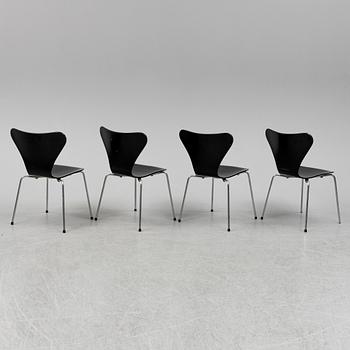 ARNE JACOBSEN, four 'Series 7' chairs from Fritz Hansen, Denmark, 1974.