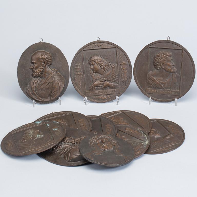 VÄGGRELIEFER, 11 st, brons, omkring 1900.