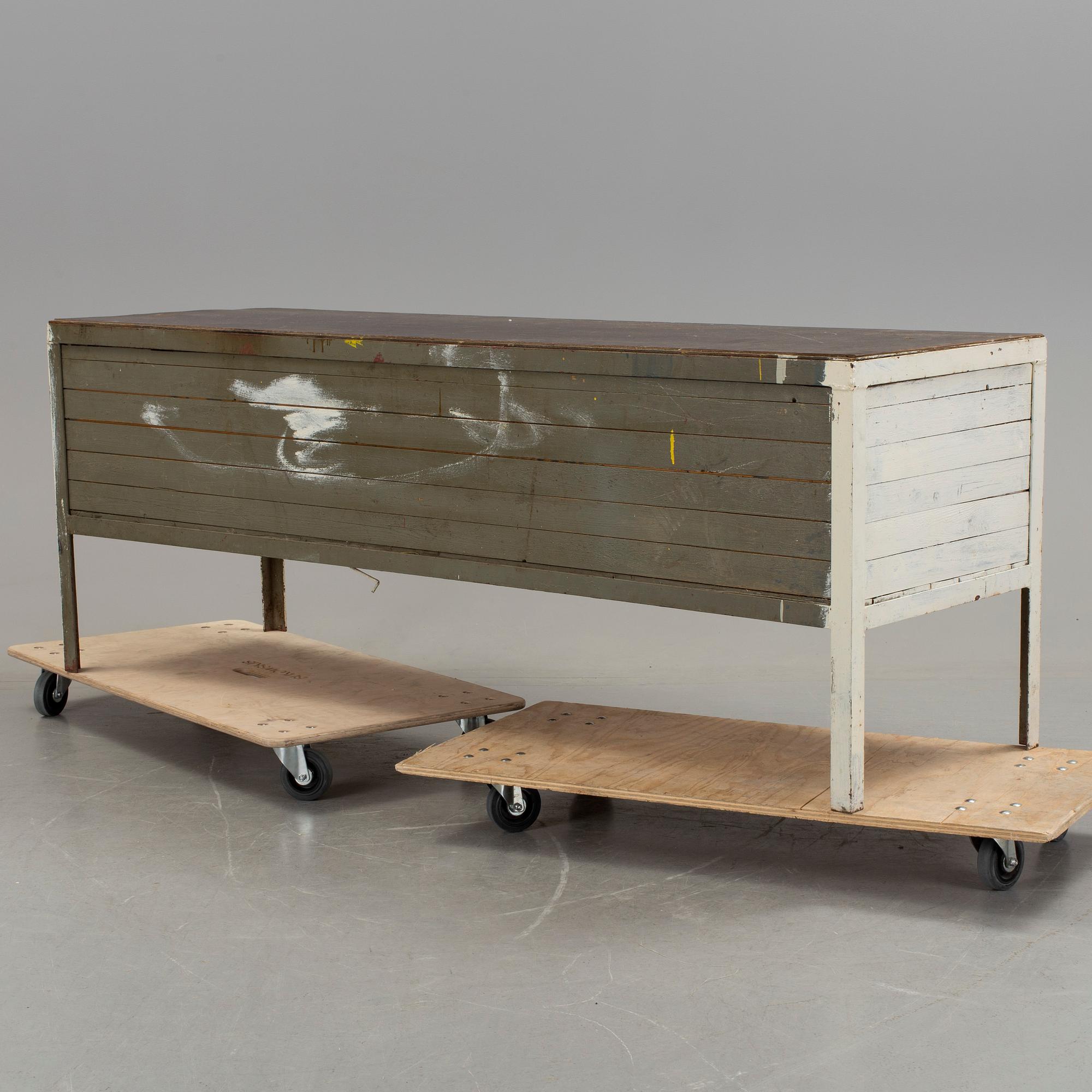 SIDEBOARD, industri, 1900-talets mitt.