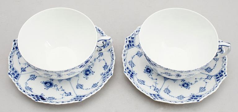 TEKOPPAR MED FAT, 12 st, porslin, Royal Copenhagen.