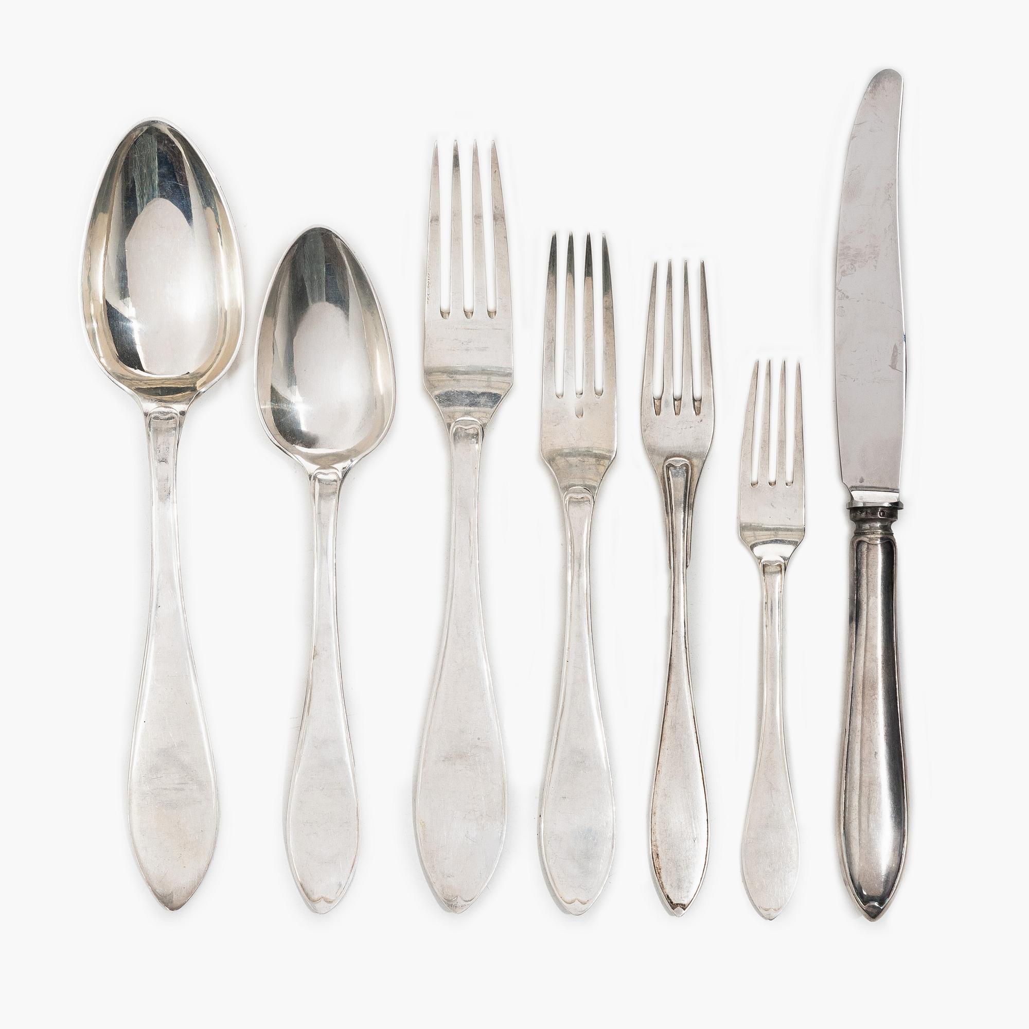C.G. Hallberg, A 36 piece 'Svensk spets' cutlery service, Stockholm 1907.