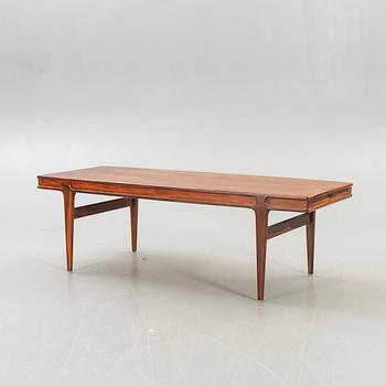 A Johannes Andersen jacaranda coffee table model F102, 1960s.