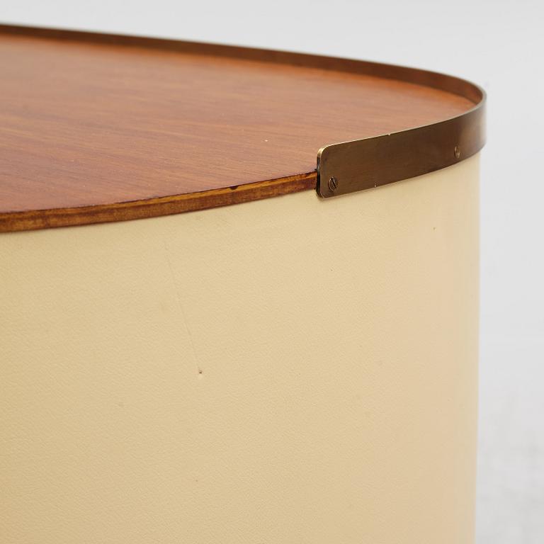 Halvdan Pettersson, a Swedish Modern chest of drawers, Tibro Möbelfanrik, 1950's.