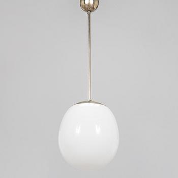 Paavo Tynell, a 1950 pendant light for Taito.