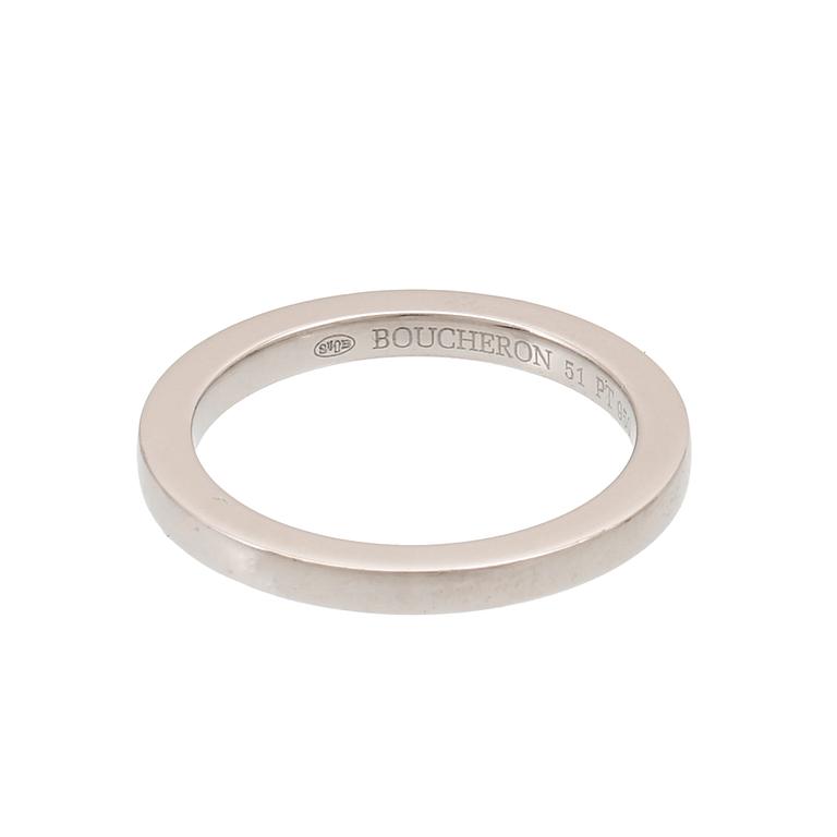 A “Divine Rita” ring 950 platinum and brilliant cut diamonds by Boucheron.